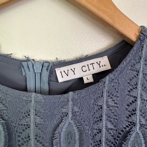 Ivy City Co Mommy and Me Mini Misty Blue Island Textured Pleated Short-sleeve Mi - Picture 6 of 13